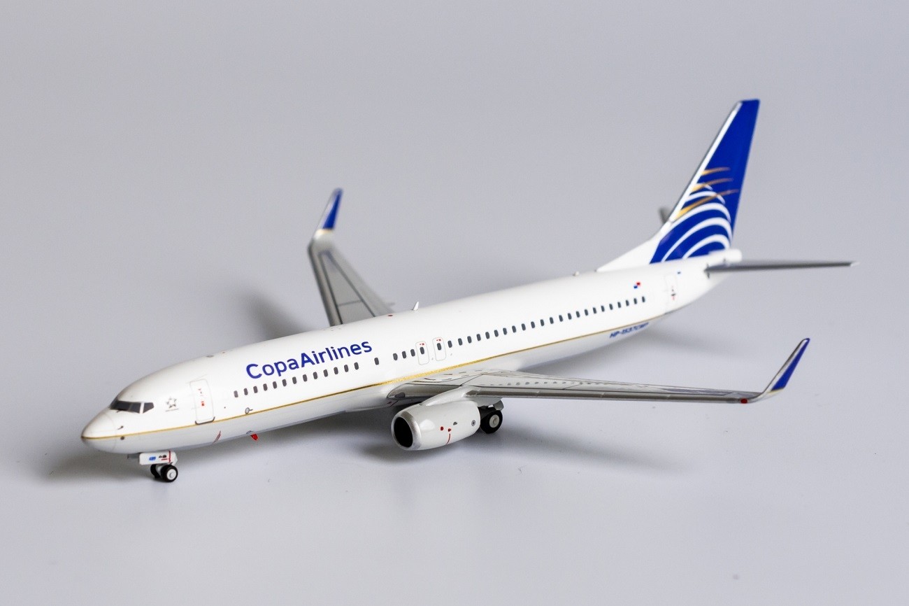 Copa Airlines Boeing 737 Passenger Airplane Aircraft Plane Metal Diecast Model 