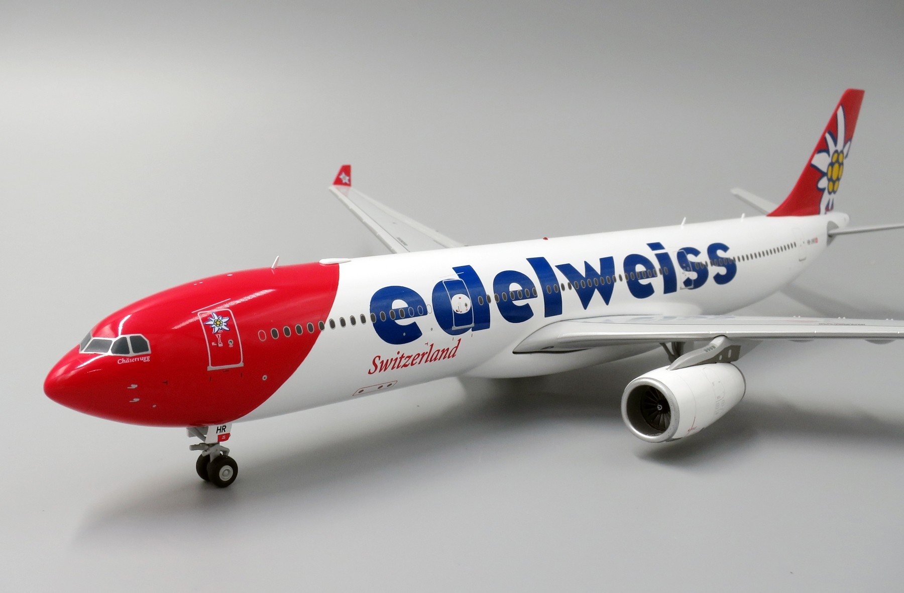 Hogan Wings 1:500 Airbus A330-300 edelweiss HB-JHQ  HO5989  Modellairport500