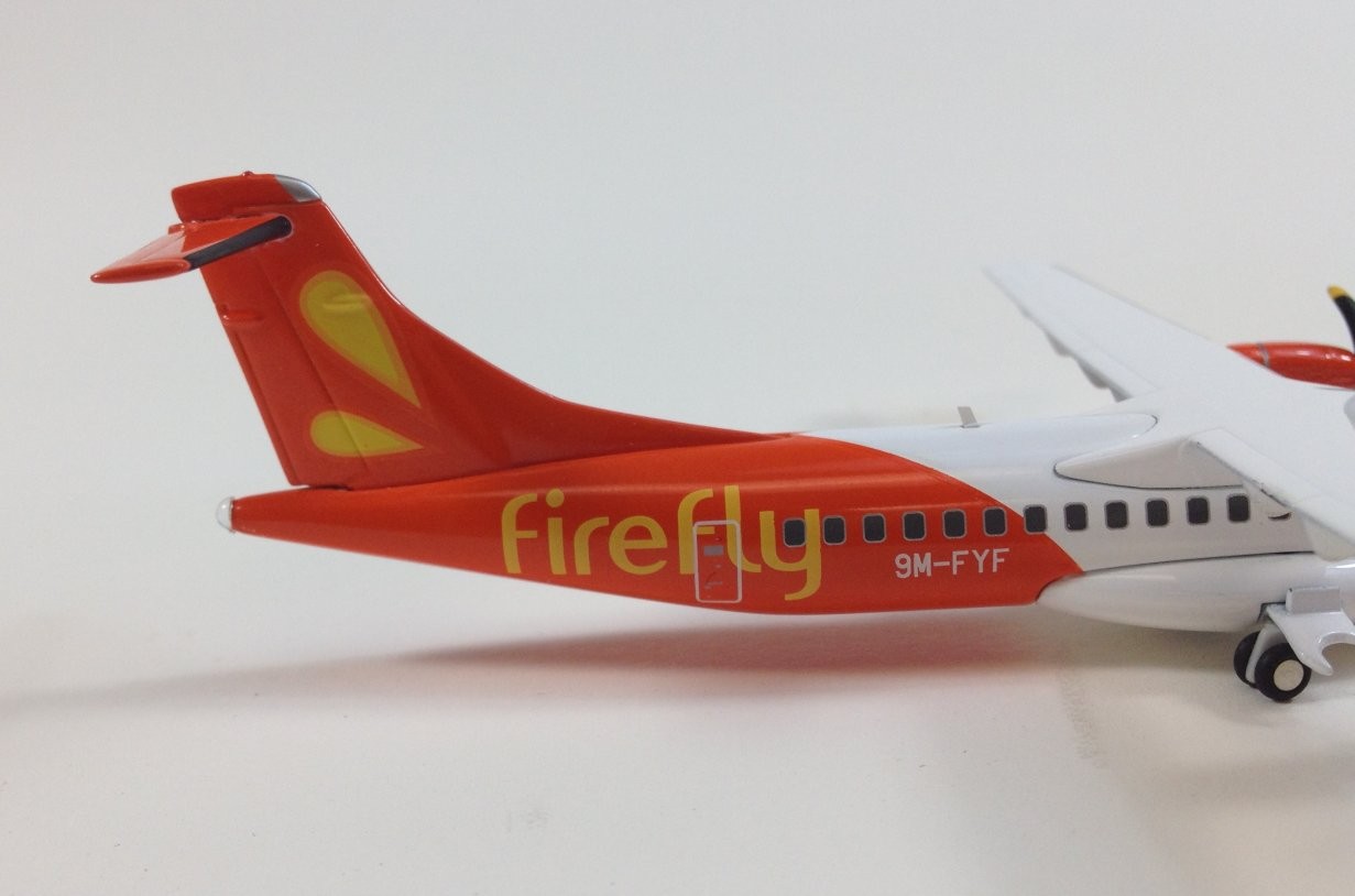 航空機・ヘリコプター Herpa 1/200 ATR-72 Firefly Herpa Wings ezToys - Diecast Models and Collectibles
