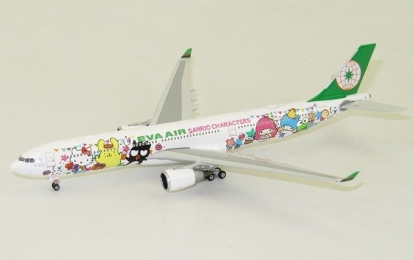 Free Tractor and Stand Rare 1:400 Aviation EVA AIR A330-300 B-16332 