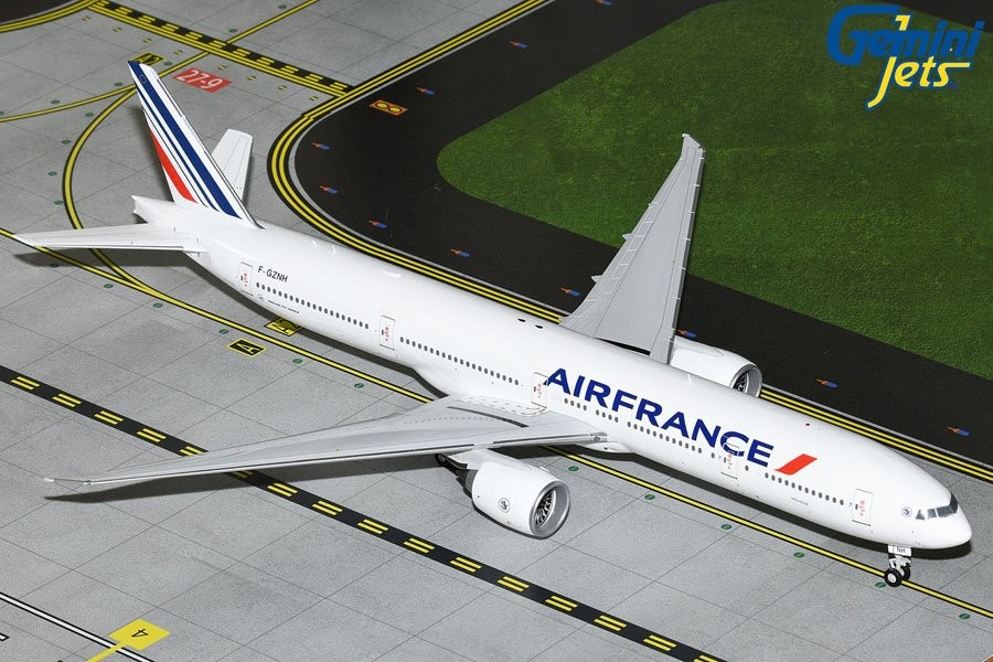 【Gemini jets】AIRFRANCE Boeing787-9 1:400 At A Premium: Air France 787-9 F-HRBA Gemini Jets – Model Airliner