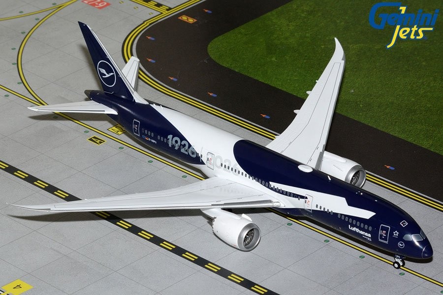 ルフトハンザ 100周年 1/200 ダイキャスト B787-9 コレクタブル United Airlines Boeing Dreamliner B787-9 Future is SAF. N24988