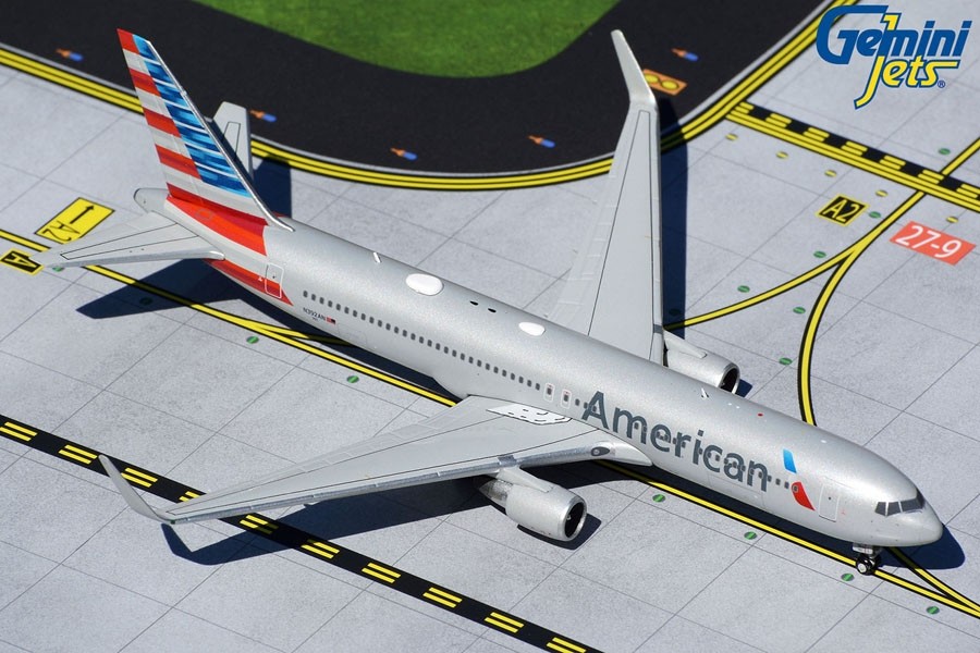 American Boeing 767-300ER N392AN Gemini Jets GJAAL1866 scale 1:400 ezToys -  Diecast Models and Collectibles