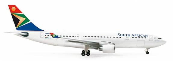 Herpa Snapfit 612074-1/200 South African Airways Airbus a330-300 Neuf 