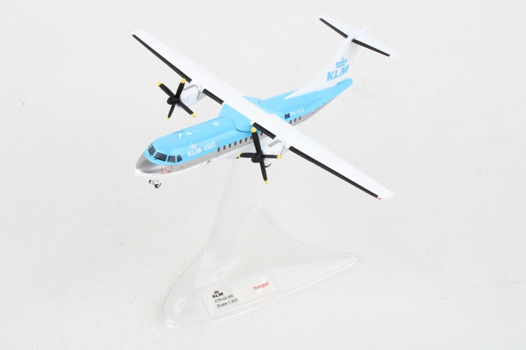 Herpa aircraft model KLM Exel ATR-42-300 PH-XLE scale 1:200 - model aircraft, aircraft model for collectors, miniature deco, metal aircraft without base