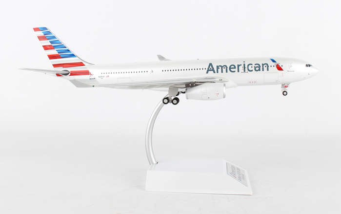 American Airlines Airbus A330-200 Reg# N280AY Stand IF3320916 1:200