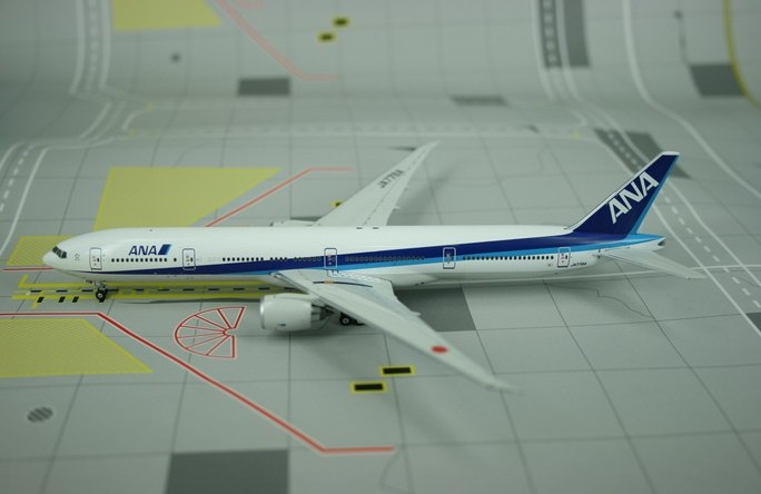 ANA All Nippon Airways Boeing 777-300ER JA778A Phoenix 1:400