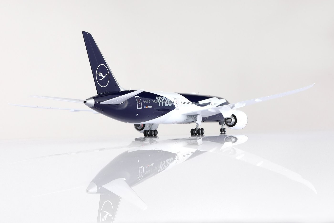 航空機・ヘリコプター SQ Wings 1:200 Lufthansa B787-9 D-ABPU Lufthansa Boeing B787-9 LH 100's Anniversary Reg: D-ABPU L2279 SQ