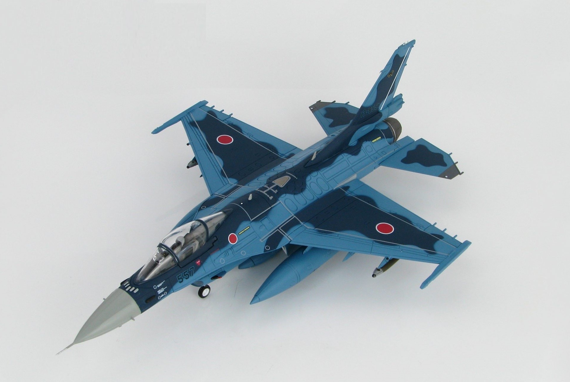 Hobby Master HA2713b  1/72 Japan F-2A Jet Fighter 13-8557 8th Tactical Fighter Squadron JASDF 