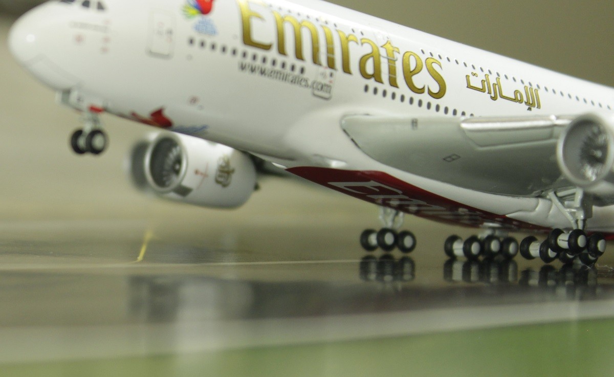 GJUAE1941 Airbus A380-800 Emirates avec logo Expo 2020 Échelle A6-EUD 1/400 