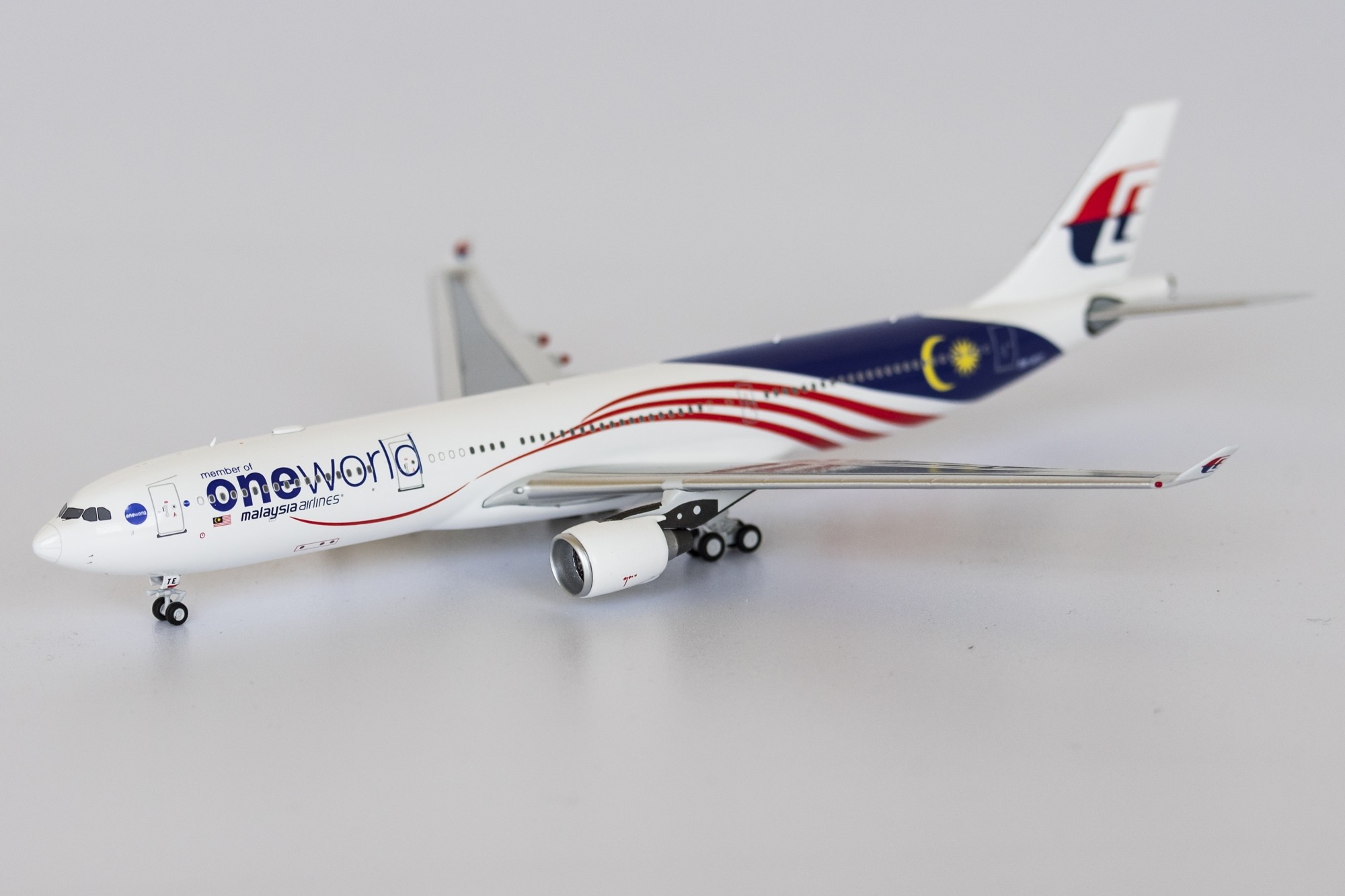 Malaysia One World Airbus A330 300 9m Mte Negaraku Livery Ng Models 62016 Scale 1 400 Eztoys Diecast Models And Collectibles