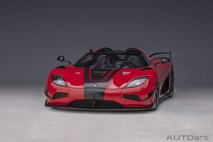1/18 Koenigsegg Agera Rs, Chilli Red / Carbone Avec Noir