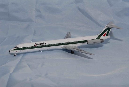 1:200 Alitalia MD-80 (Old Livery) ezToys - Diecast Models and