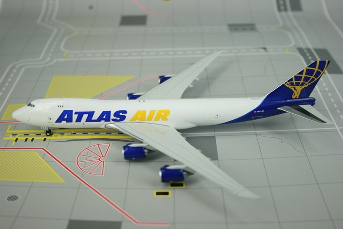 ❶　Phoenix 1/400 アトラス航空 B747-8F N852GT Phoenix Model Die cast Airliners 1:400 Scale ezToys - Diecast