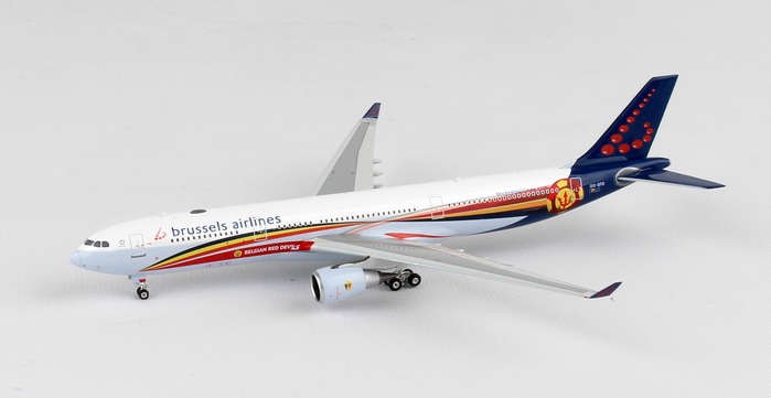 1:400 Phoenix PH11205 Brussels Airlines A330-300 OO-SFW+Free Tractor Details about    Rare 