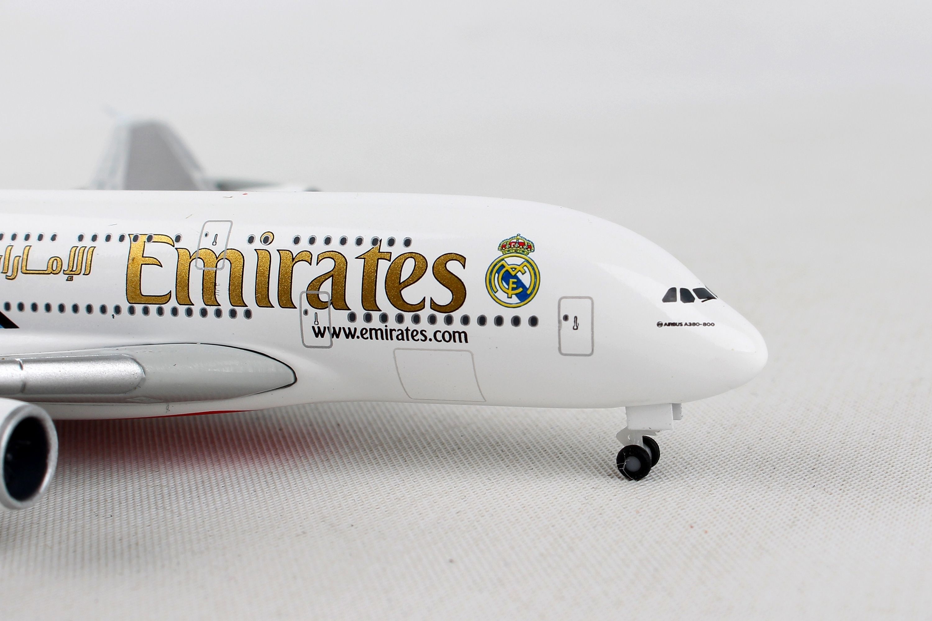 Herpa A380 Emirates Nouvelle Livrée 1/200 - Modèle Réduit D'avion, état Neuf
