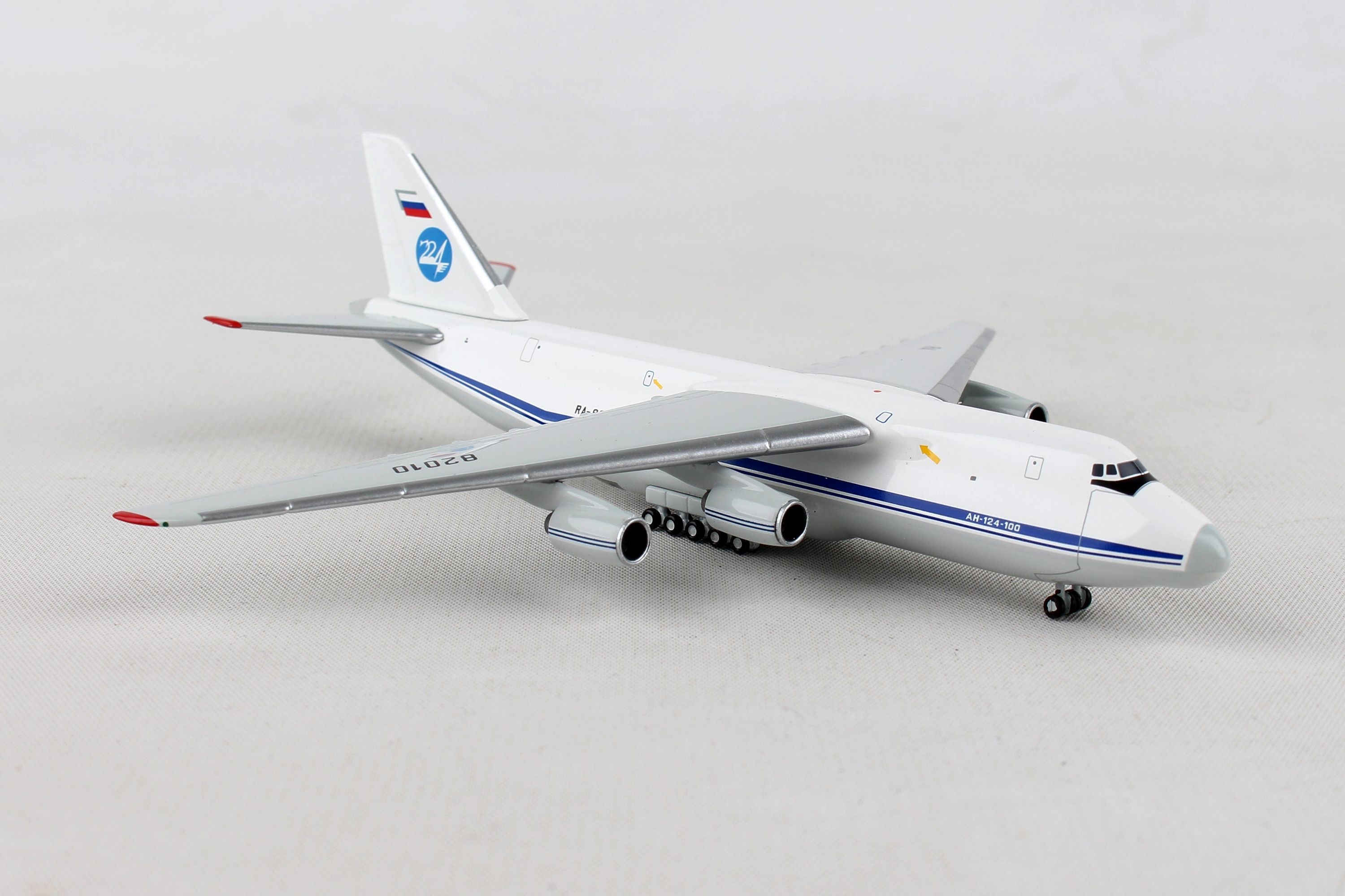 Herpa 518413-001 AN-124 224th Flight Unit State Couleur 