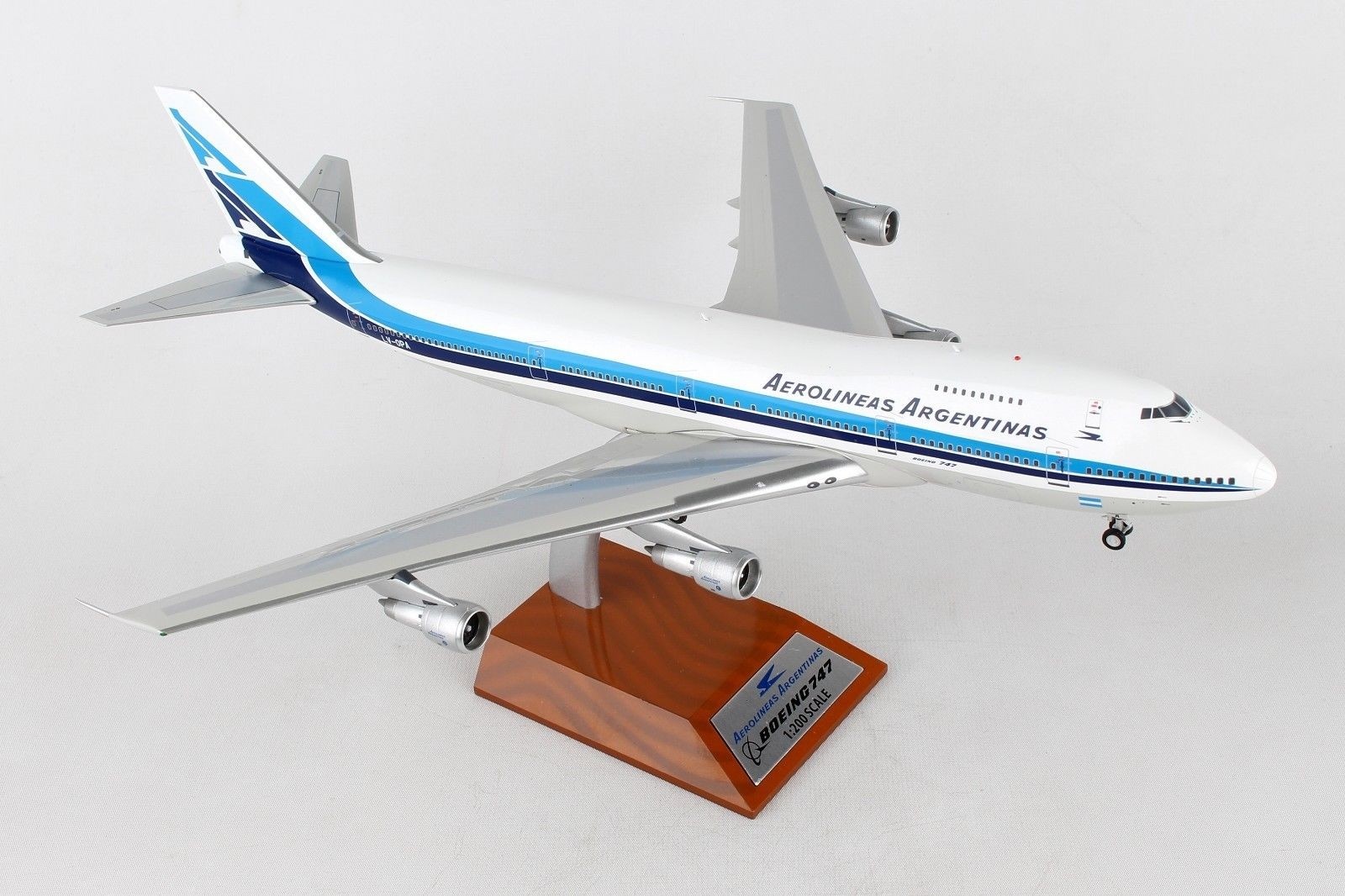 Aerolineas Argentinas Boeing 747-287B DIECAST AIRPLANE MODEL 18cm Magic Model 