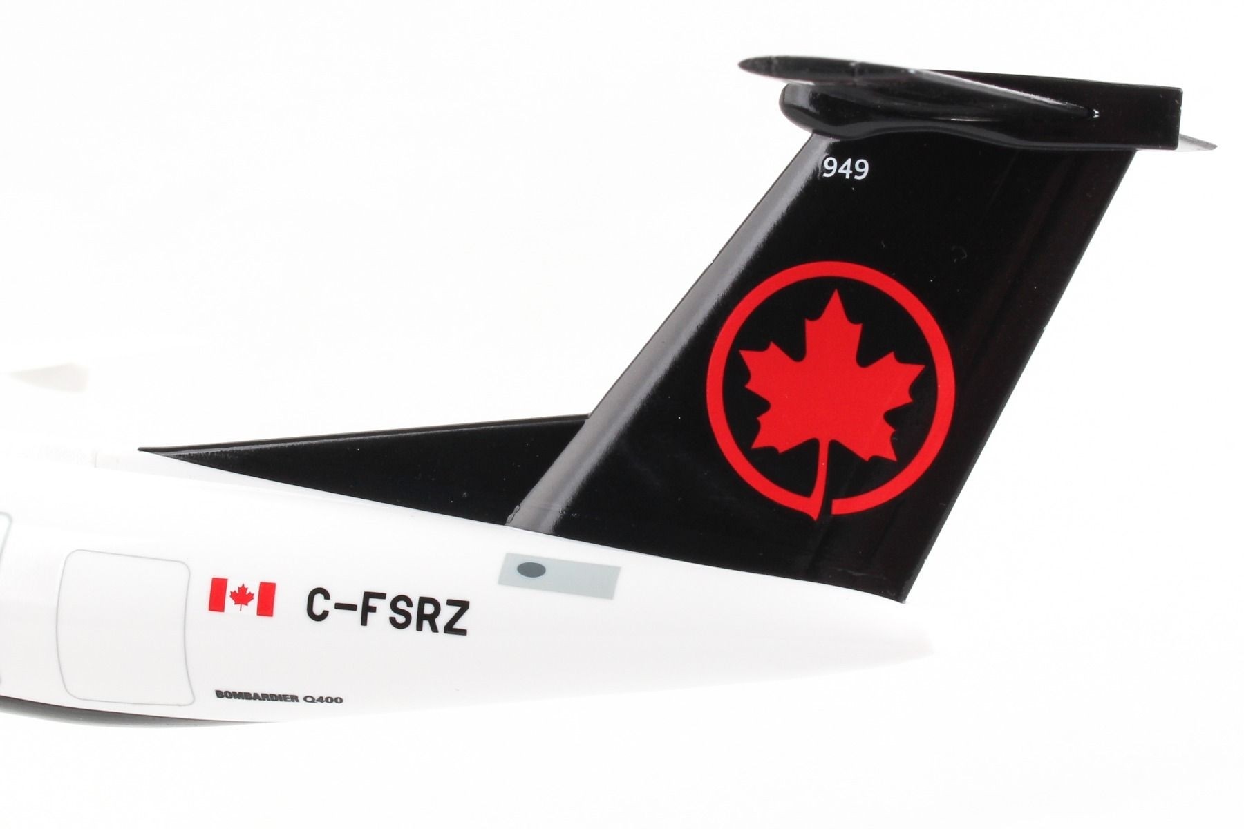 Air Canada Q400 NextGen (Dash8) Bombardier Skymarks SKR1009 scale 1:100