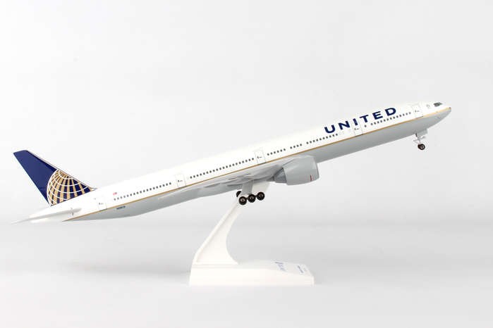 SkyMarks United Airlines Boeing 777-300 SKR900 1/200 Reg#N2331U w/Gear New 