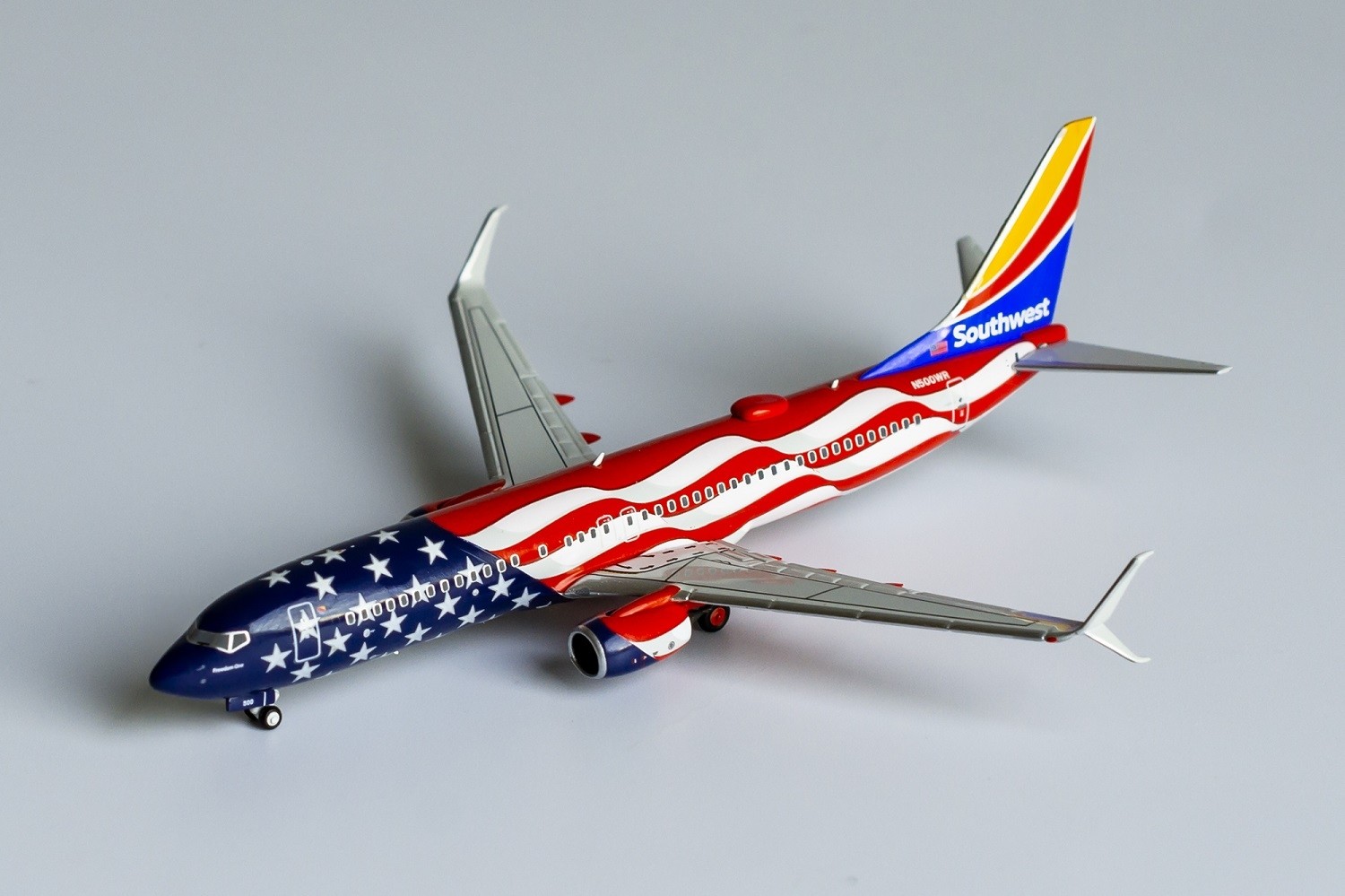 1:400 NG Model Southwest Airlines 737-800//w N500WR /"Freedom One/"; w// scimitar