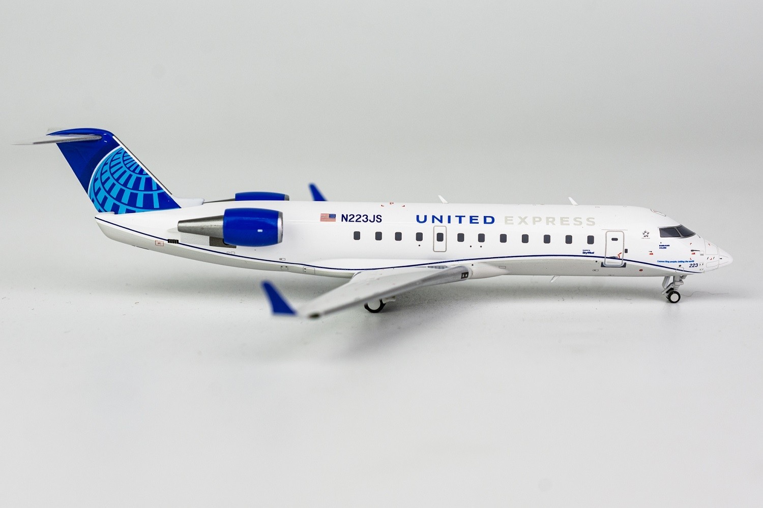 United Express SkyWest New Livery CRJ 200ER N223JS Die cast NG Models 