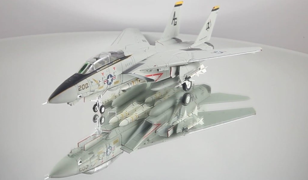 F-14A Tomcat Diecast Model USN VF-142 Ghostriders, AG200, USS Dwight D. Eisenhower - Clean panel lines