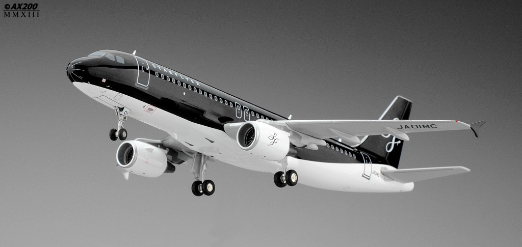 JCwings Starflyer A320 Reg# JA01MC 1:200 Scale Item: JC2SFJ557 