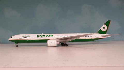 EVA Air Boeing 777-300ER B-16712 Old Livery Stand JC XX2781