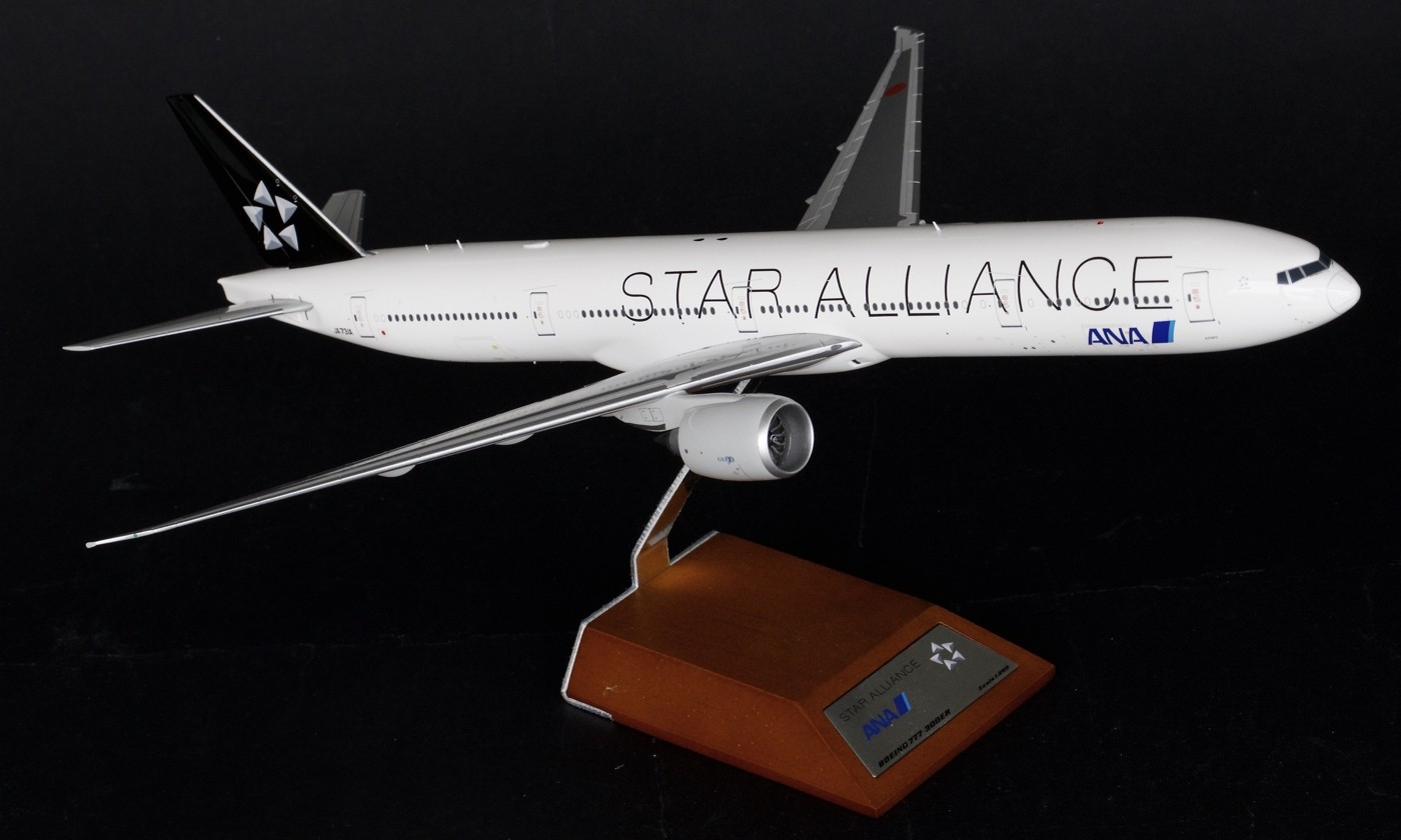 Sale! ANA Star Alliance 777-300ER Reg# JA731A Stand JC2ANA967 Scale 1:200