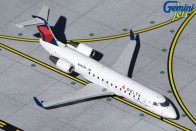 Delta Connection CRJ200 GJDAL2034 GeminiJets Scale 1:400 