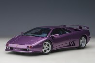Purple Lamborghini Diablo SE 30th Anniversary Edition 'Viola SE30' AUTOart 79158 Scale 1:18 