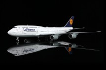 Lufthansa Boeing B747-8 Reg: D-ABYP L2106 SQ Wings 1:200