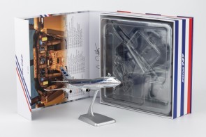 The Boeing Company Boeing 747-400 (Boeing house colors) Ultimate version Reg: N401PW NG04009 NG Models 1:400