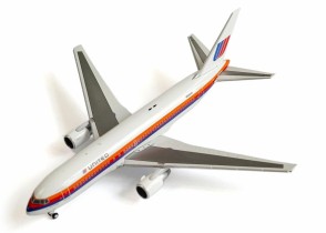United Airlines Boeing 767-200 Reg: N606UA V400019 Hobby Master 1:400