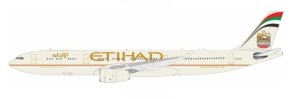 Etihad Airways Airbus A330-343 A6-AFE with stand InFlight IF333EY0224 scale 1:200