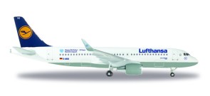Lufthansa Airbus A320 Munich airport 25 years Sharklets Reg# D-AIUQ Metallic Herpa 530699 Scale 1:500