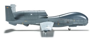 Luftwaffe Northrop Grumman RQ-48 Global Hawk  Scale 1:200 HE555340