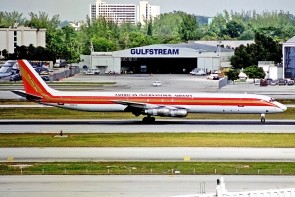 American International Douglas DC-8-61 Reg: N24U AC411487 AeroClassics 1:400