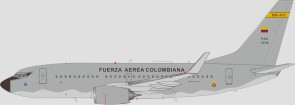 Colombia - Air Force Boeing 737-732 FAC1219 with stand IF737COL1219 Inflight Models Scale 1:200 
