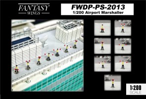 7 Pieces New Version Airport Marshaller Staff Accessories People FWDP-PS-2013 by Fantasy Wings Scale 1:200