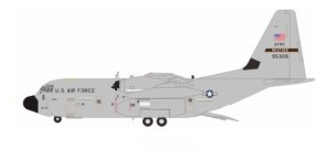 USA-Air Force Lockheed C-130J 99-5309 With  Stand IF130HH002  Inflight200 Scale 1:200