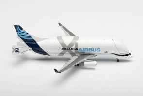 Airbus Factory Beluga XL A330-700L F-GXLH with interactive nose door Herpa Wings 534284-001 scale 1:500