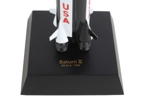 Apollo Saturn V Rocket Mahogany Crafted Model by Executive Series E0120 Scale 1:200