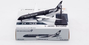 Air New Zealand Boeing 787-9 Dreamliner ZK-NZE detachable gear AV4199 Aviation400 Scale 1:400