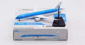 KLM Royal Dutch Airlines Boeing 787-9 Dreamliner PH-BHO detachable gear AV4202 Aviation400 Scale 1:400