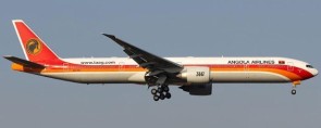 TAAG - Linhas Aereas de Angola Airlines Boeing 777-3M2ER D2-TEK detachable gear Aviation400 AV4216 scale 1:400