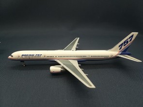 Boeing House757-200 N757A white livery NG Modelsd die cast scale 1:400