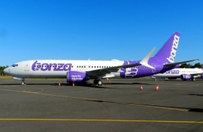 Bonza Australia Boeing 737max8 VH-UKH Phoenix Die-Cast 11824 Scale 1:400