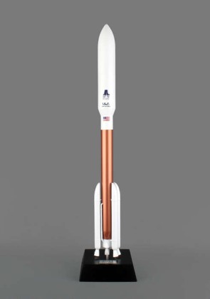 Atlas V Rocket Scale 1:100 E70100 